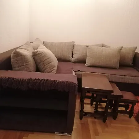 Etno-urban Stan Na Dan